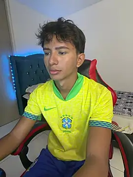 Leonarrrd 01 online show from March 2, 11:56 pm