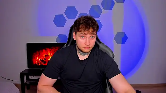 Chris Tyson online show from March 26, 9:13 am