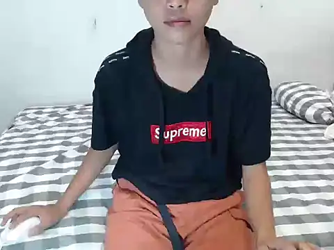 Asiantwink21 online show from January 11, 8:23 pm