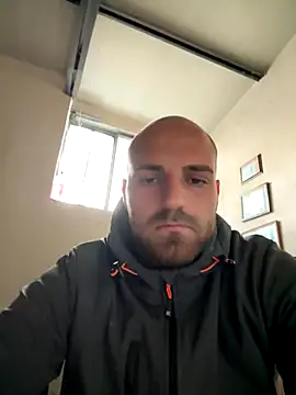 Snapshot of parallelo990 chatting on October 23, 2:09 pm parallelo990 online show from October 23, 2:09 pm