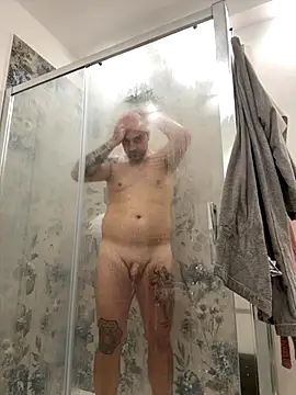 parallelo990 online show from December 1, 5:38 pm