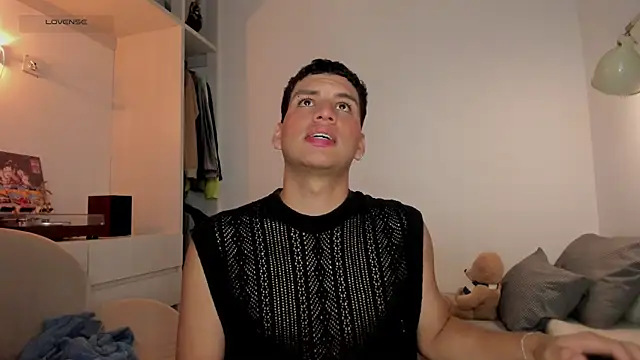 Curlblue online show from April 12, 1:42 am