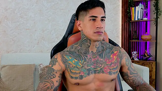 AdanReilly online show from March 22, 8:03 pm