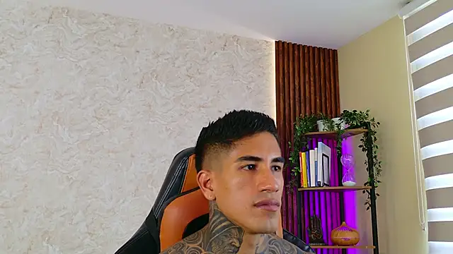 AdanReilly online show from September 14, 2:41 pm