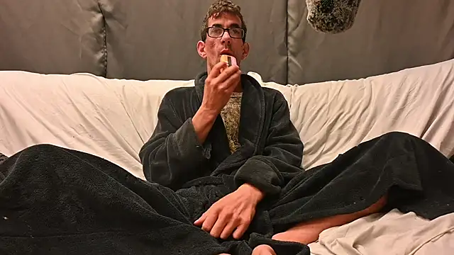 joeiandola online show from October 8, 4:55 pm