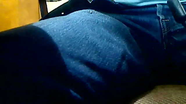 markluvskitty online show from March 4, 8:27 pm