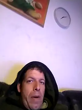 Knuffelstaaf123 online show from November 15, 7:21 am