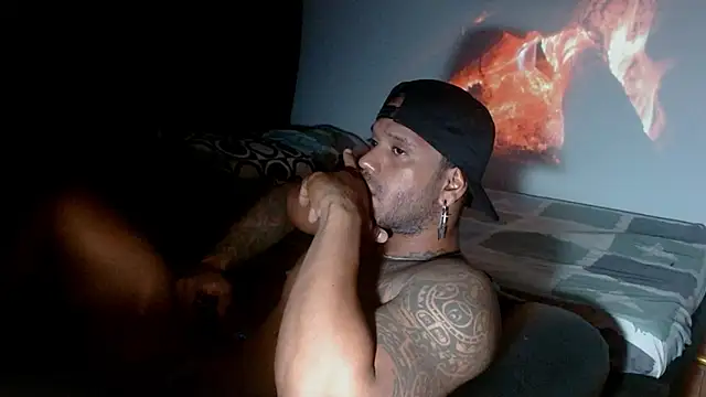 manolofitt online show from May 28, 2:42 am