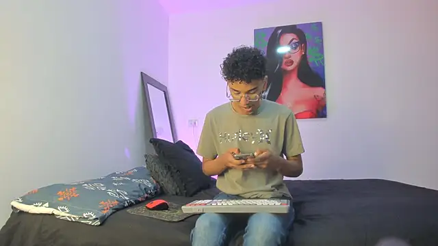 harrytwink18 online show from March 19, 1:29 pm