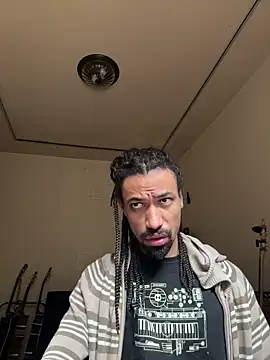 hotcamboy420 online show from October 29, 4:32 pm