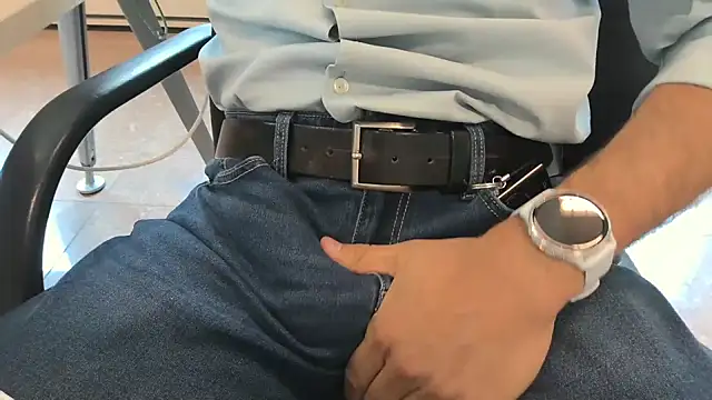 alessandroman2114 online show from October 13, 10:21 am