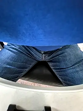 alessandroman2114 online show from October 1, 10:52 am