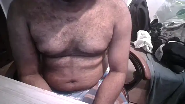 Indianluckyboytits online show from March 30, 2:29 pm