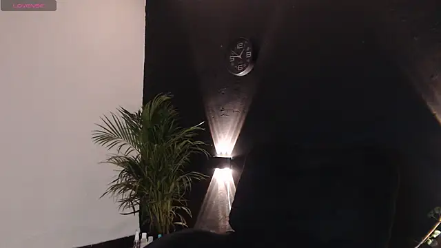 Snapshot of Ash_gusbig chatting on February 8, 2:47 am Ash gusbig online show from February 8, 2:47 am