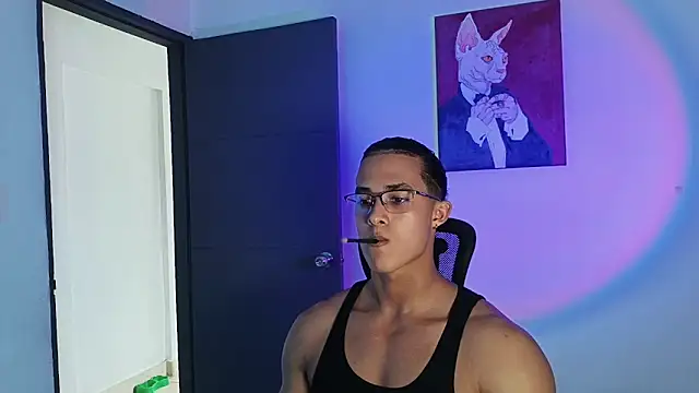 alejo x3 online show from April 6, 9:04 pm