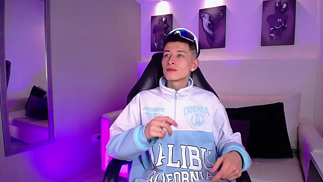 MaikCarver online show from January 8, 5:34 am