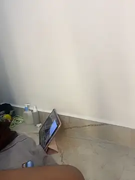 boypussyfist online show from November 29, 5:20 am