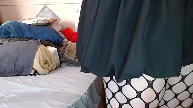 cosmicjones online show from April 22, 11:26 am