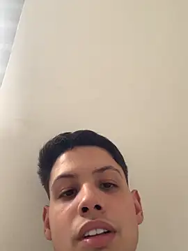 Snapshot of matheuszk_007 chatting on October 18, 5:07 pm matheuszk 007 online show from October 18, 5:07 pm
