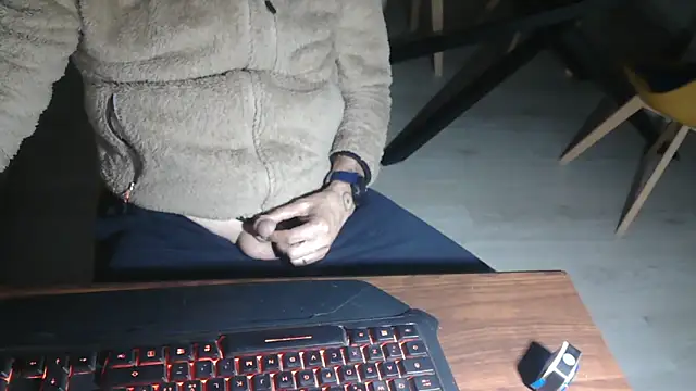 Adri gard online show from March 17, 9:39 pm