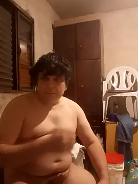 Snapshot of Claudiop2061 chatting on October 6, 1:32 am Claudiop2061 online show from October 6, 1:32 am