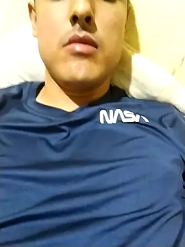 mRoyalJParkM online show from December 18, 7:04 am