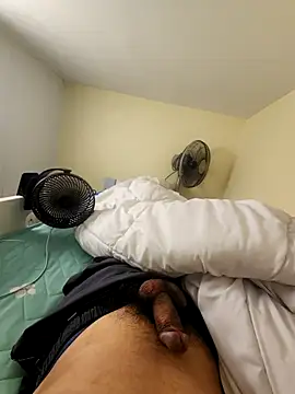 2tomka52052sex online show from February 24, 5:46 pm