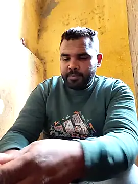 ListedLoin online show from April 7, 12:49 pm