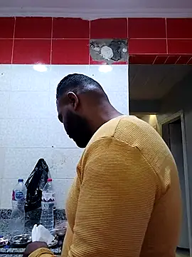 Snapshot of ListedLoin chatting on February 17, 9:46 am ListedLoin online show from February 17, 9:46 am