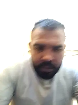 Snapshot of ListedLoin chatting on December 17, 9:50 am ListedLoin online show from December 17, 9:50 am