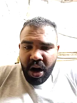 Snapshot of ListedLoin chatting on December 15, 8:52 am ListedLoin online show from December 15, 8:52 am