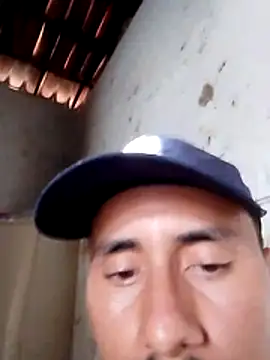 luissilva0071 online show from July 28, 3:21 pm