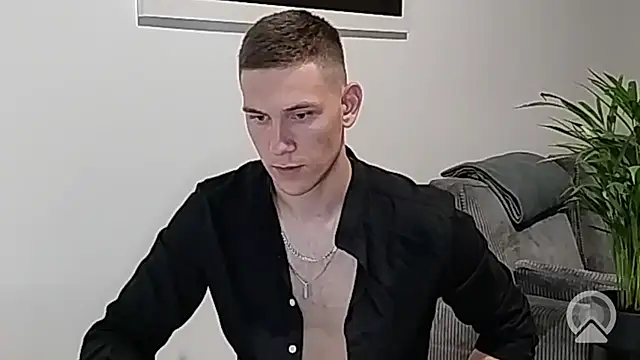 walter583 online show from July 15, 8:04 pm