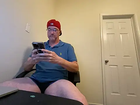 Snapshot of KrixKross chatting on January 7, 12:34 am KrixKross online show from January 7, 12:34 am