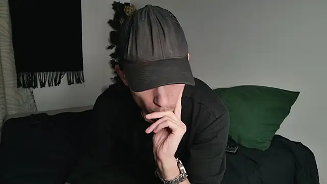 JackDesFeux online show from February 14, 7:58 am