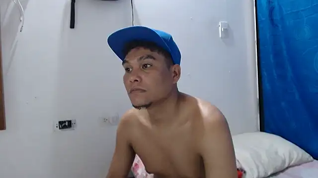 andersalesak05 online show from January 13, 10:24 pm