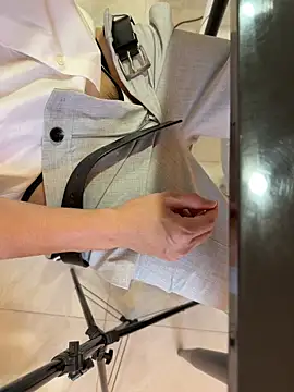 harrylouis1357 online show from April 19, 10:37 am