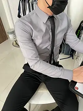 harrylouis1357 online show from December 21, 6:19 am