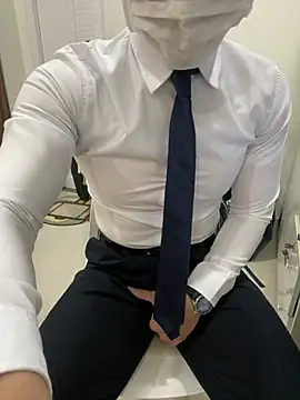 harrylouis1357 online show from February 19, 1:17 pm