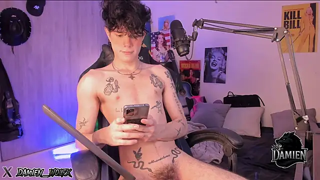 cinnamon boyxxx online show from December 4, 2:40 am