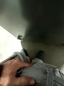 Din0071 online show from December 10, 11:00 pm