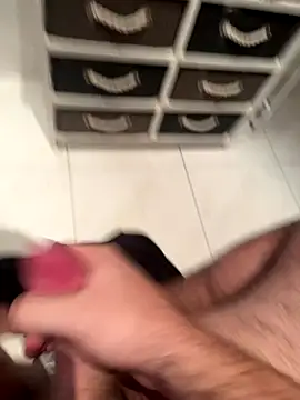 Deralboaus01 online show from December 14, 2:02 pm