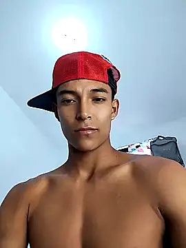 Demiansteven2 online show from February 17, 5:34 pm