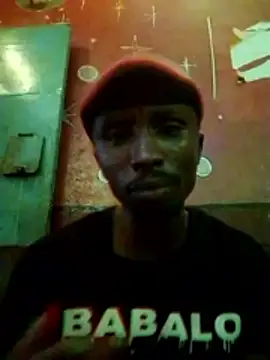 paulkienjeku online show from June 14, 7:05 pm