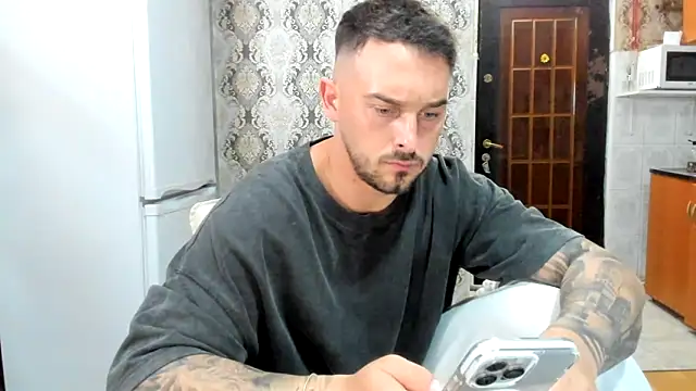 Jonmusclemaster online show from May 22, 8:36 pm