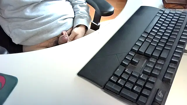 big-pig online show from April 30, 1:45 am