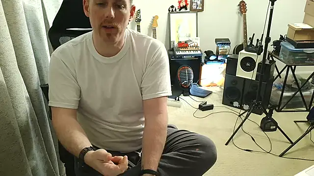 Rock Pierce online show from November 3, 11:17 pm