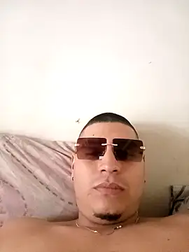 kris0714 online show from December 5, 4:14 pm