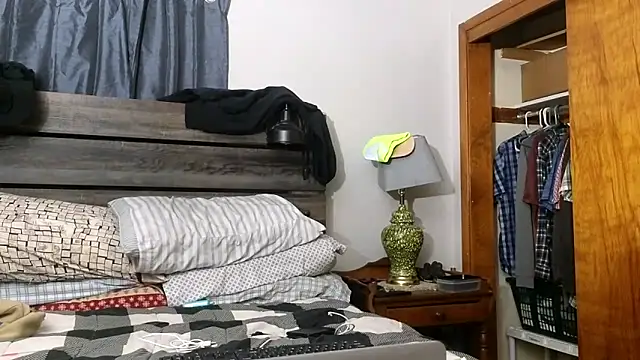 SpAzZ1234 online show from March 12, 3:47 am