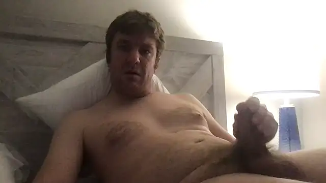 Snapshot of mnguy1983 chatting on December 29, 10:47 pm mnguy1983 online show from December 29, 10:47 pm